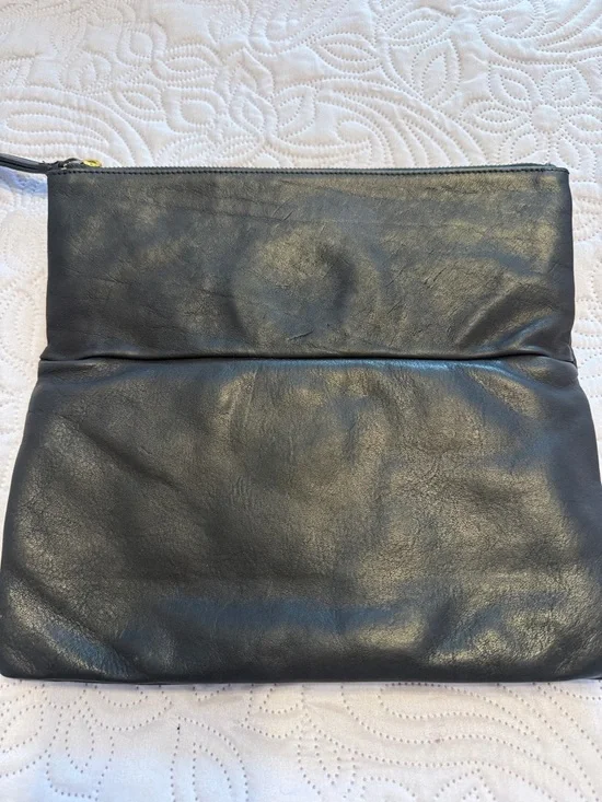 Mulberry Black Leather Wristlet Clutch with Gold Tree Medallion. As is. - Picture 3 of 8